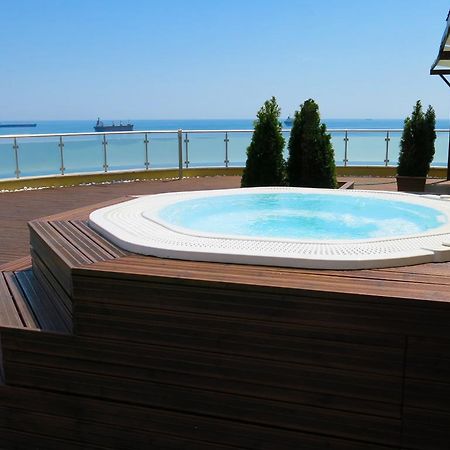 Family Hotel Albizia Beach Varna Exterior foto