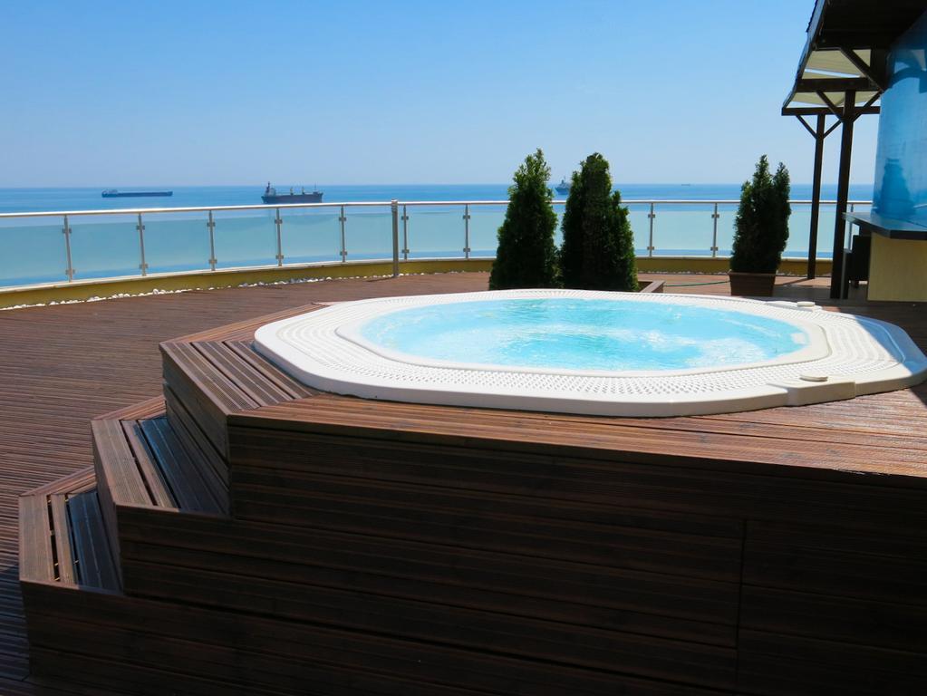 Family Hotel Albizia Beach Varna Exterior foto