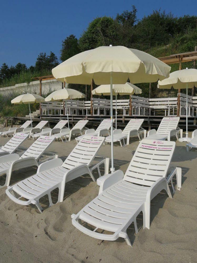 Family Hotel Albizia Beach Varna Exterior foto
