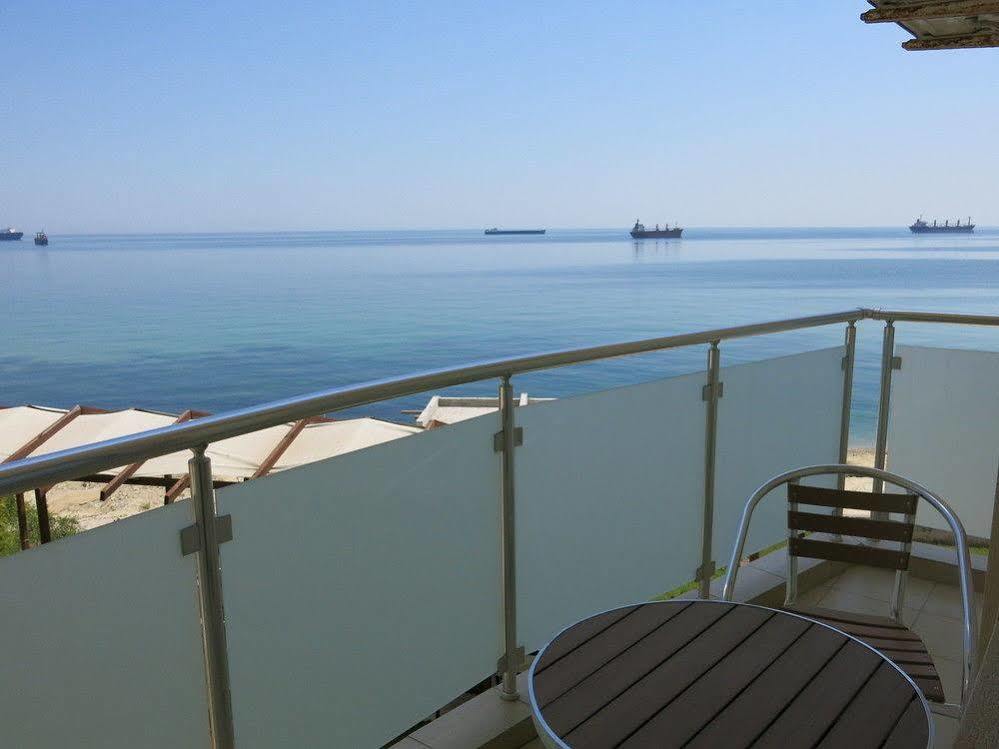 Family Hotel Albizia Beach Varna Exterior foto